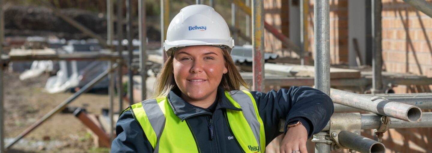 Female builder 2